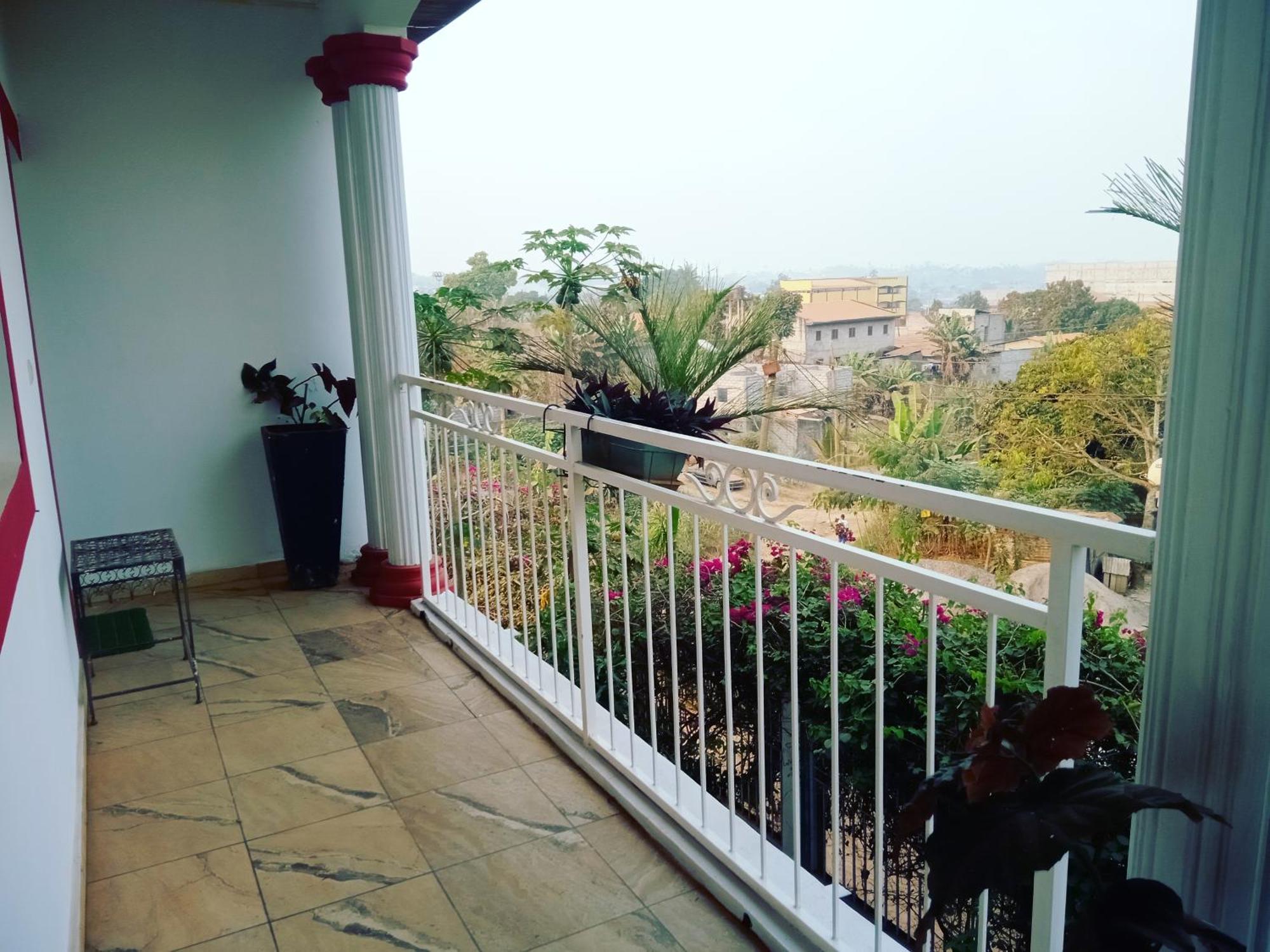 Residence Jardin Tropical Yaoundé Eksteriør billede
