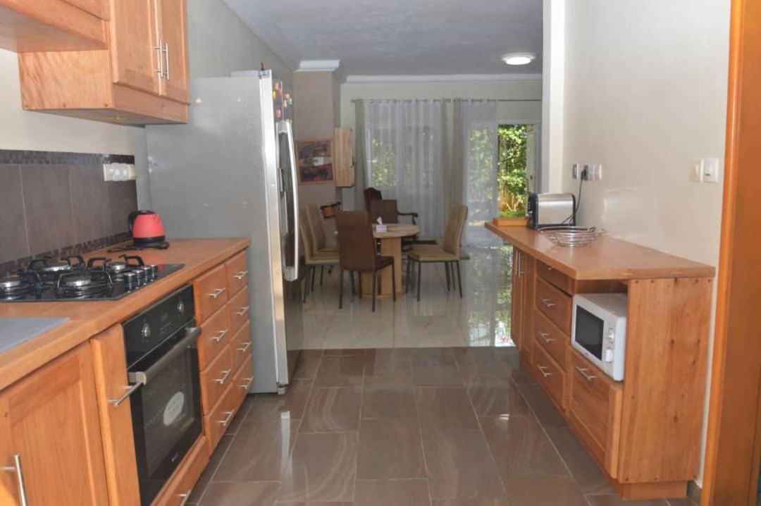 Residence Jardin Tropical Yaoundé Eksteriør billede